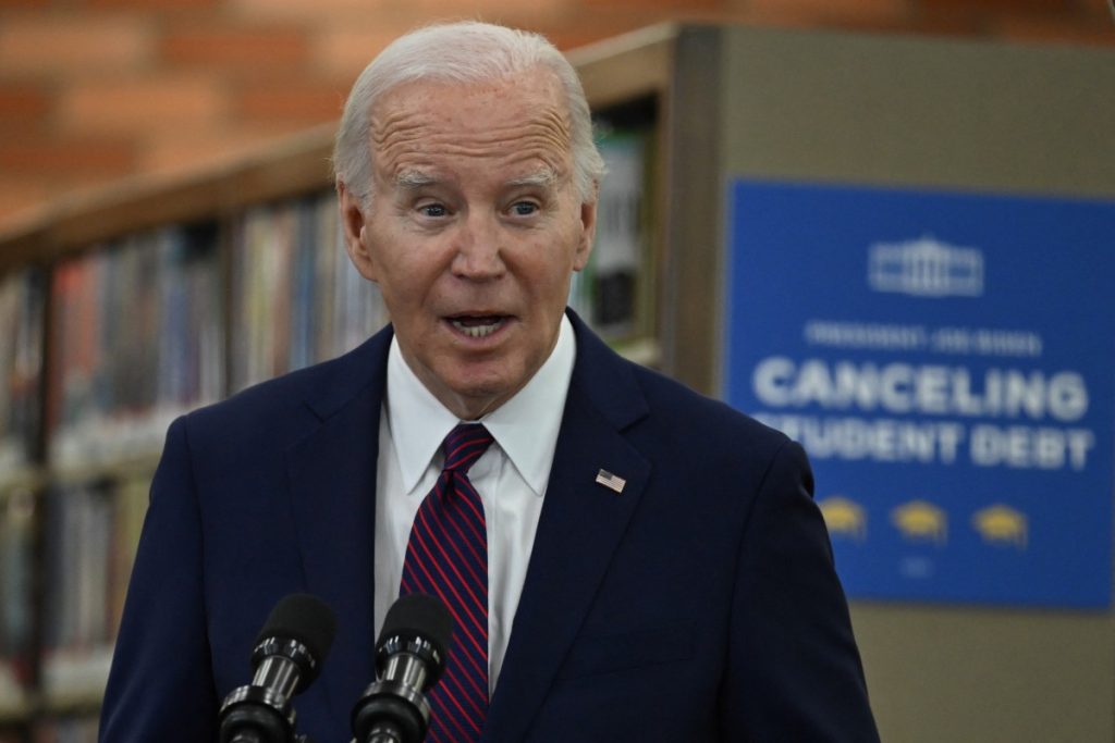 US-POLITICS-BIDEN