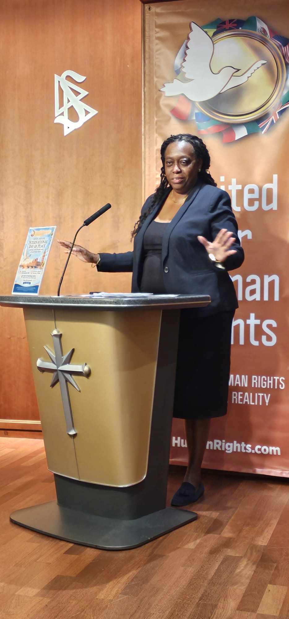 Lorna Marah speaking at the International Day of Peace round-table event in London.
