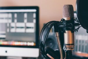 Microphone and computer in a recording studio used to illustrate Yoruba speech technology